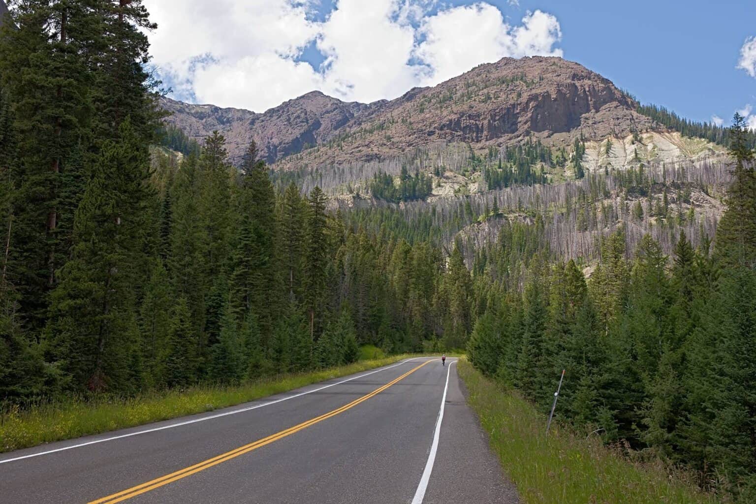 Beartooth Highway a beautiful - Beartooth Highway 1536x1024 